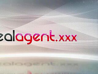 russian fitness babe nikki waine flaunts shaved ass curves