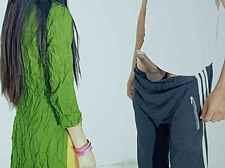 Indian Horny Pussy Bhabhi Craves Quick Cheating Fuck With Hindi Moans!