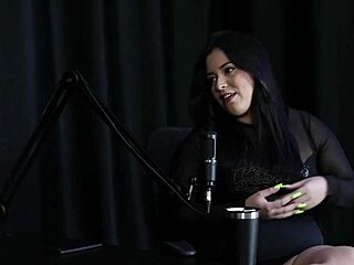 pri melancia tem 128cm de bunda bissexual ama pauzudo mas nem toda mina rola 😘🍑