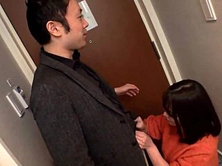 whoa this tourist jd from miyagi turns into a cum toy dick loving freak!!