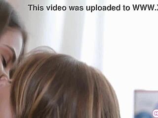 Lesbian BABE Fingers BIG TITS Client PUSSY Wet