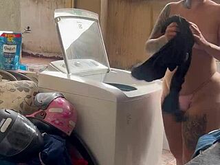 Neighbor spies woman airing huge pussy and tits during laundry