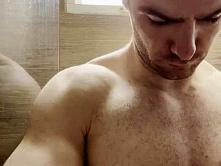 hey wanna see me trim my sweaty hairy armpits chest arms after gym for photoshoot?