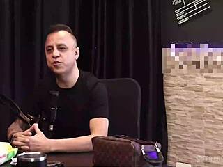 como sua esposa mais safada q vc corno... entrevistado rei do doggin humilha o maior corno do brasil fodendo a monica lima dele