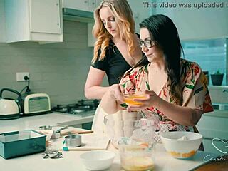 Charlie Forde teases Chasey Devil relentlessly before licking her pussy in muffin diving frenzy