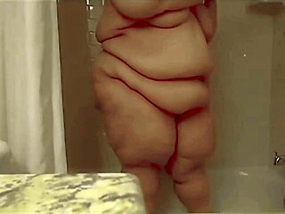 ssbbw xutjja showers her curvy body and shaves smooth