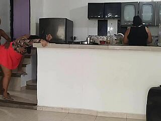 Padrastro Pervertido Fucks Busty Hijastra While Twin Sister Watches Unaware!