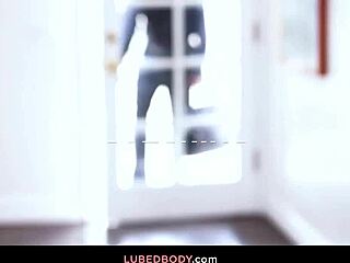 whoa, boss's wife athena anderson gets surprised by elias cash during steamy massage