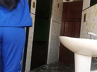 filming schoolgirl quickie in bathroom 💦😈