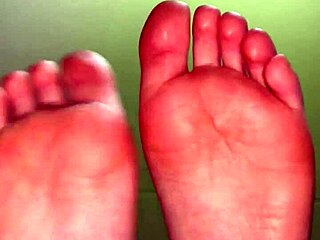 white girl flashes socks and toes for quick cash fetish!