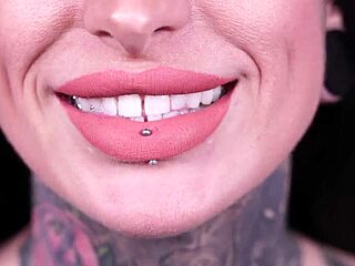 elaya snow stretched tight by bbc in threesome casting