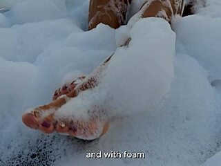 hey baby, stroke that cock and shoot your hot load all over my bikini ass in the jacuzzi...