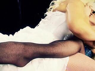 cindy behr and mel rook share wet pussies fingering