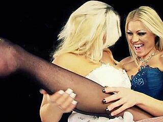 cindy behr and mel rook share wet pussies fingering