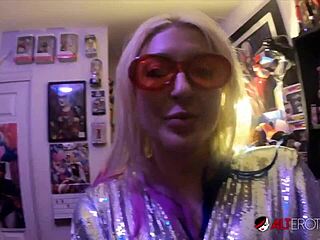 whoa, quarantine fun? tattooed leya falcon squirts big tits solo with toys!