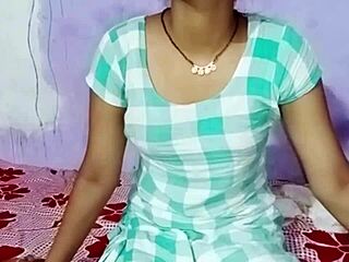 Watch cute indian bhabhi fuck driver in stockings?!