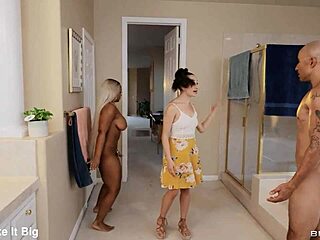 isabella nice and avery jane eat ass rimjob creampie interracial orgy