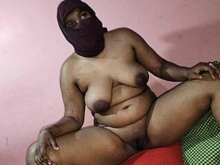 Kolkata coed fingers natural tits and medium pussy solo