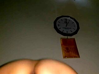 damn this vietnamese asian pussy looks so tight n ready to fuck