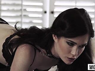 wow evelyn claire slobbers deep on that stud's throbbing man meat!