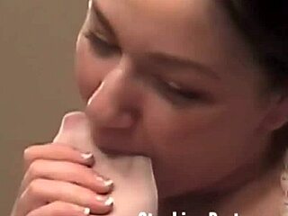 sasha and tigger go wild worshipping these sexy feet 👅😈