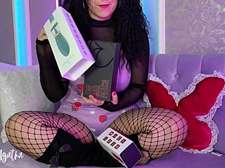 i'm fingering my big latina ass in stockings till i squirt orgasms everywhere damn