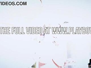 Huge Boobs British Milf Sophie Dee Strips Sensually for Playboy