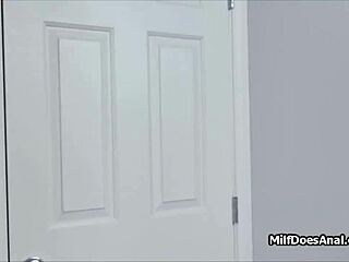 Fingering curvy milf's round ass in hot shower