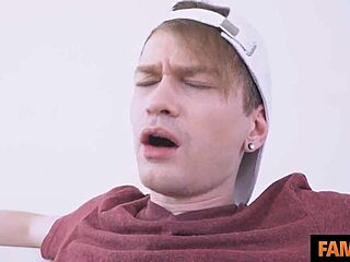 🤤 mommy shares huge tits cock with young stud deepthroat style!