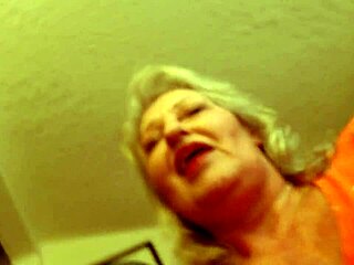 Retro Blue Film Fetish: Dawnskye's Belly Buttons, Armpits, Underboob Update