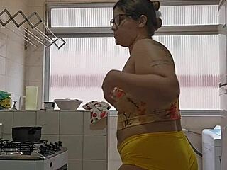 hey safada why's that tiny shorts wedged so deep in your married ass flashing everyone?