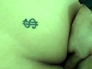 Hot Novinha Gives Tasty Asshole!