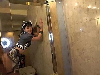 slender tall koncafé girl pistons cock for double creampie loads?