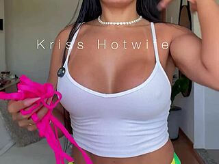 help me pick which toy you'd slide into my juicy pussy for a poolside thrill