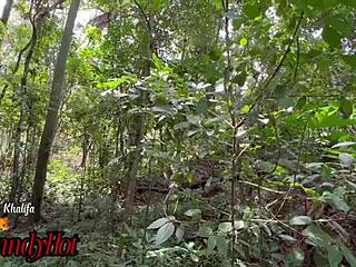 her pussy throbs with joy as i creampie her in park bliss