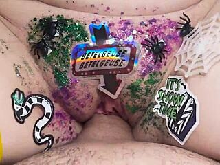 oh damn i slap my pussy with toys during this dirty beetlejuice masturbation turning into hot sex!