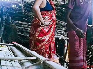 Bhabhi sneaks away for outdoor passion with lover then intense doggystyle finish by localsex31