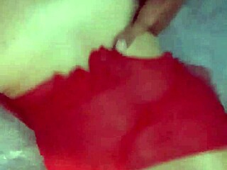 curvy mature colombian shakes her fat ass seductively