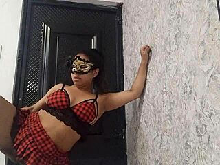 exotic dancer spreads open pussy lips fingering to squirting orgasm onstage