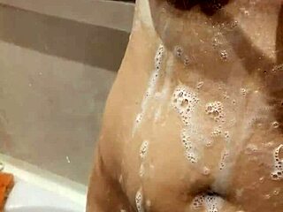 Stepsister Caught Naked in Steamy Shower!! Dare You Peek?