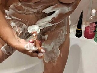 Stepsister Caught Naked in Steamy Shower!! Dare You Peek?