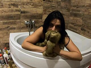 Thick Latina Milf Calla Pees in Bathtub Fur Coat Pantyhose Jerk Off Tease