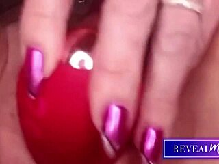 Horny MILF Fingers Wet Hairy Pussy to Vibrator Cum Explosion!