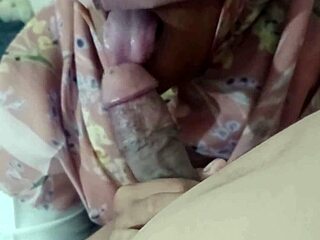 WOW, AUNTIE RIANI SUCKS FAT COCK AND LOVES EVERY INCH!