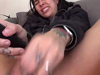 french cutie rams huge dildos deep anal squirting private