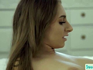 Julia Ann's Heartfelt Pussy Lick Facesitting Stepmom