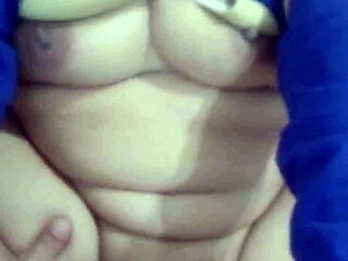 Indonesian Hijab Wife's Big Pussy Exposed Up Close