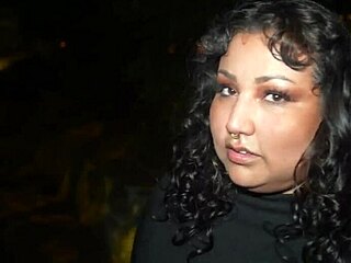 Peachy Garcia meets Atlanta stranger for BBW clown doggystyle pounding