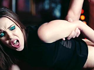 Zoe Doll picks up bartender and drains his cock?