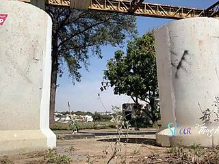 NAUGHTY MILF CREAMPIED OUTDOORS AS CARS WATCH PUBLIC FUCK FRENZY!